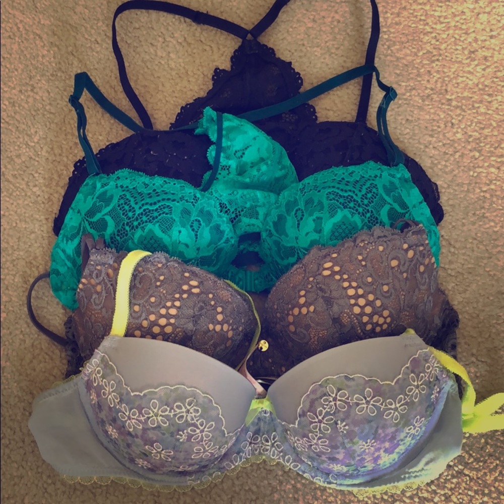 VS bras . 2 with front closures